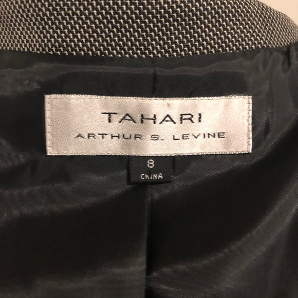Tahari Arthur S. Levine Button Front Jacket - 8 - Picture 11 of 15